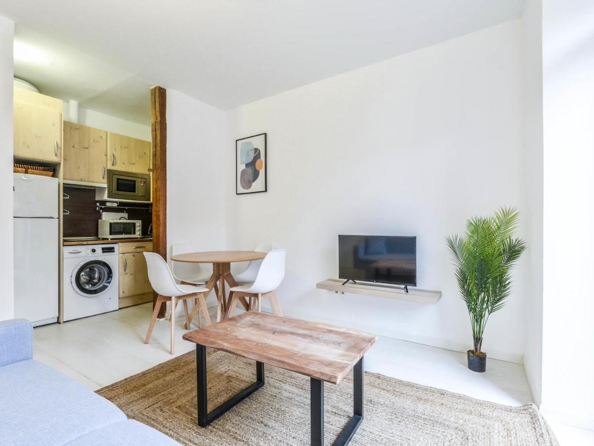 Apartamento Cava Baja Alquiler Temporal Madrid Exterior photo