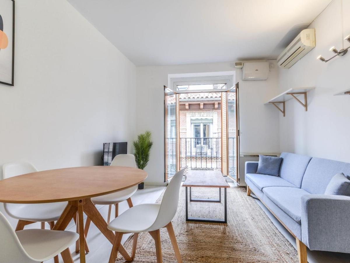 Apartamento Cava Baja Alquiler Temporal Madrid Exterior photo